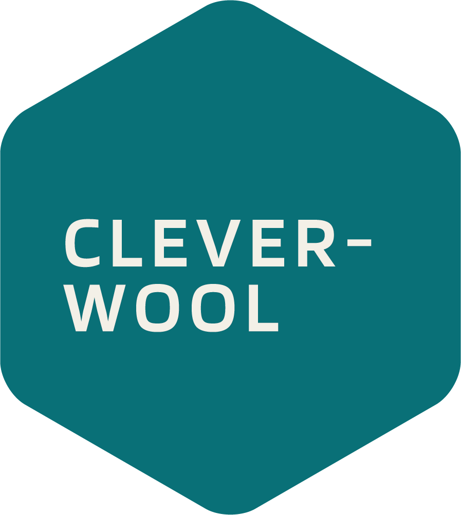 Clever Wool - materiał odporny na zagniecenia łączący wełnę i poliester. Mocniejszy i lżejszy niż czysta wełna bez utraty ciepła i miękkości wełny. Clever Wool
