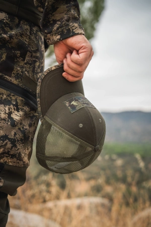 Ganister Trucker Cap - czapka z daszkiem solidna i wszechstronna