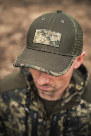 Ganister Trucker Cap - czapka z daszkiem solidna i wszechstronna