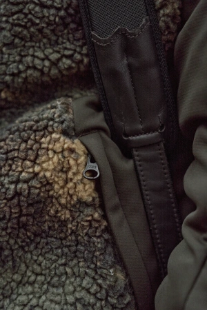 Kurtka Härkila Tyst Camo Fleece - cicha typu highloft