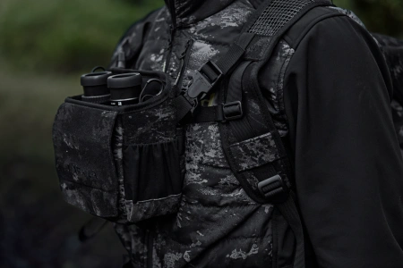 Uprząż na lornetkę Härkila NOCTYX- cicha i bezpieczna: ultracichy pas nośny do lornetki