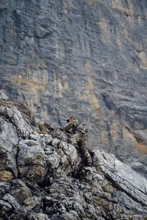 Kurtka Mountain Hunter Expedition HWS packable jacket