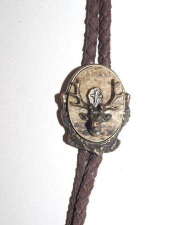 Krawatnik mały z poroża z motywem