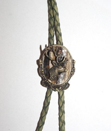 Krawatnik mały z poroża z motywem