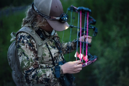 Ledlenser MH8 latarka czołowa, 600 lm, black-black