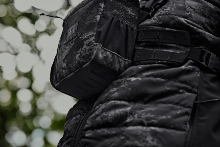 Uprząż na lornetkę Härkila NOCTYX- cicha i bezpieczna: ultracichy pas nośny do lornetki