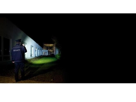 LATARKA LED LENSER P7